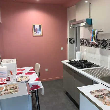 Charming - 2 Minutes From Train Station - 20 Minutes From Paris *